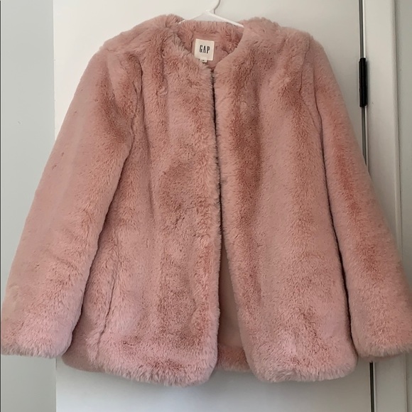 gap fluffy jacket